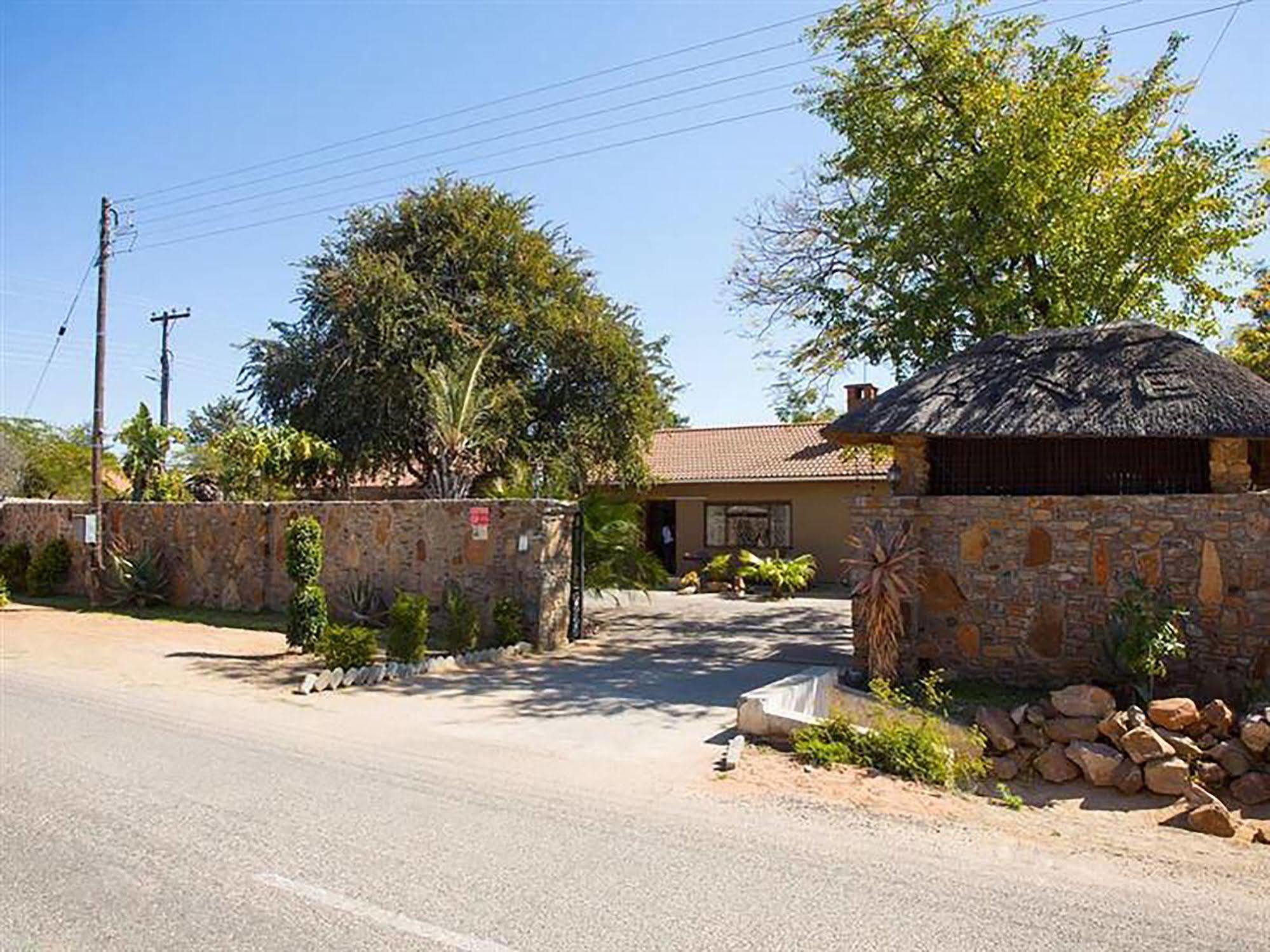 A New Earth Guest Lodge Francistown Exterior photo